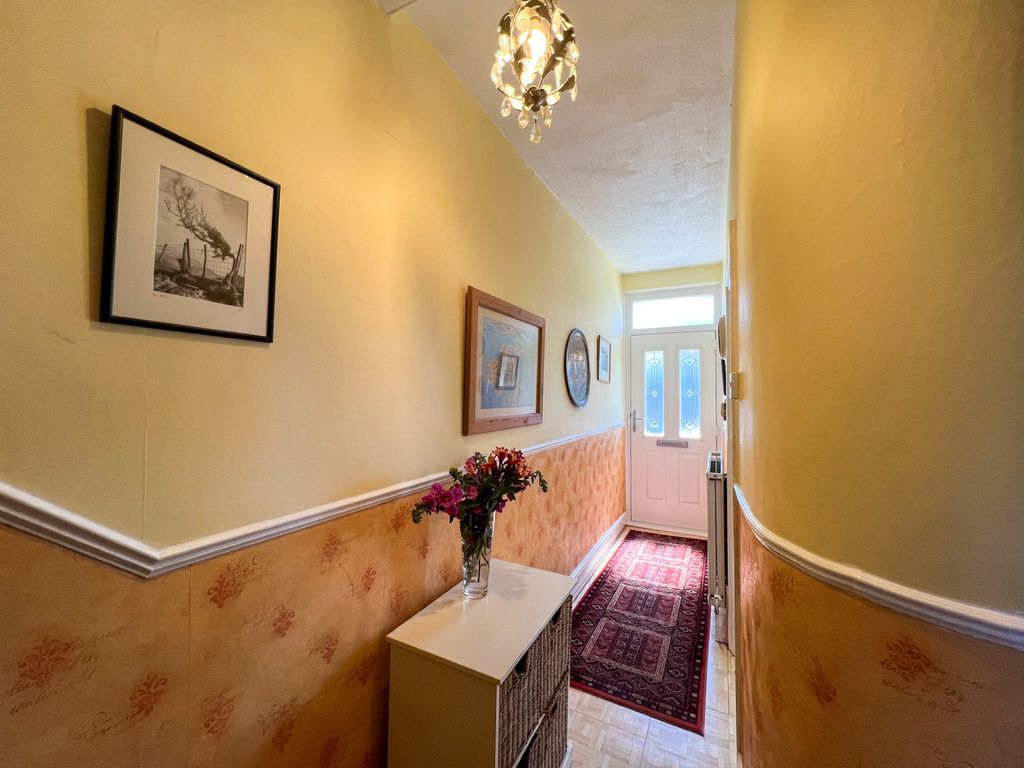 Property photo 2 of 25 34E7A2B2-E28E-416E-963E-E7183919d8A1
