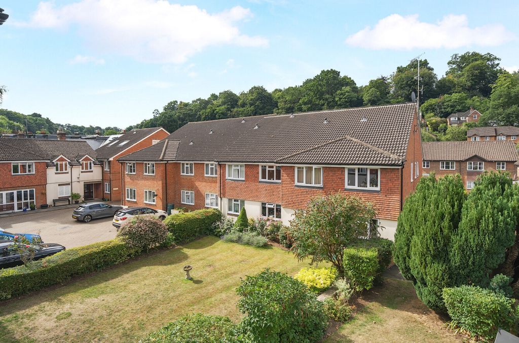 Property photo 1 of 14 1331384-4-6889E7B...
