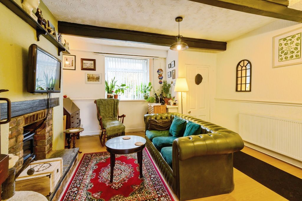 Property photo 2 of 15