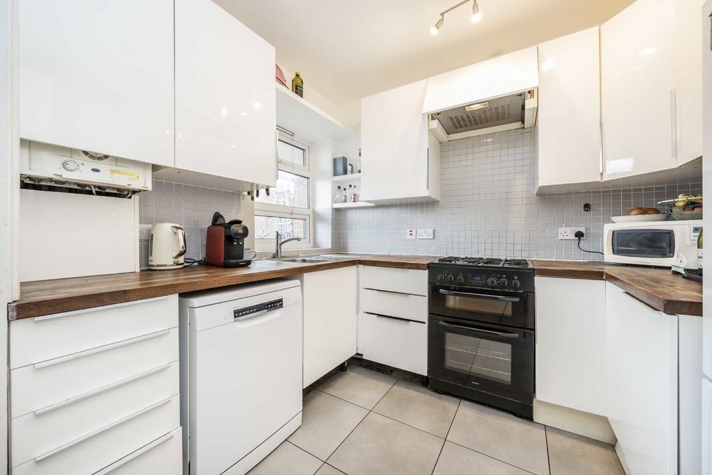 Property photo 3 of 9