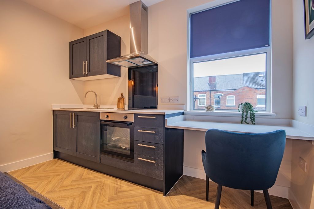 Property photo 2 of 7 E-3