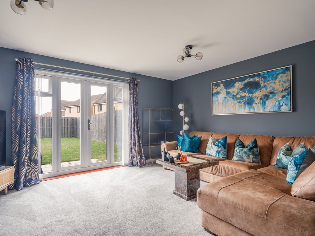 Property photo 2 of 15 5324032