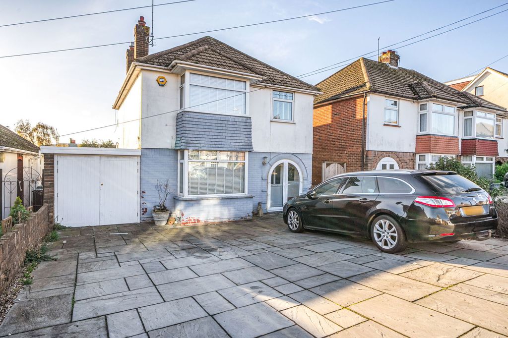 Property photo 1 of 16