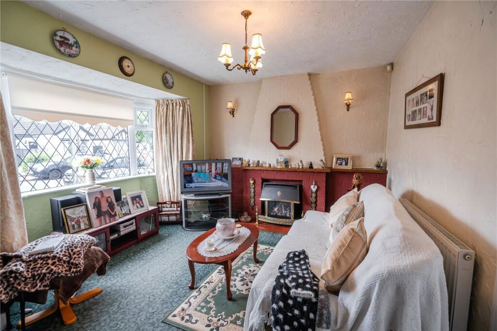 Property photo 2 of 13