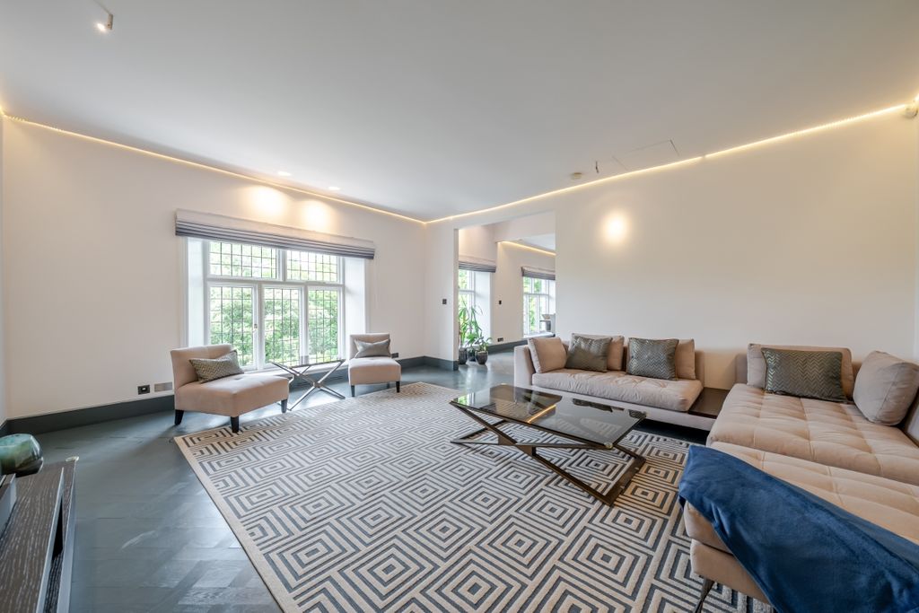 Property photo 2 of 15 1467942-3-6A1F240...