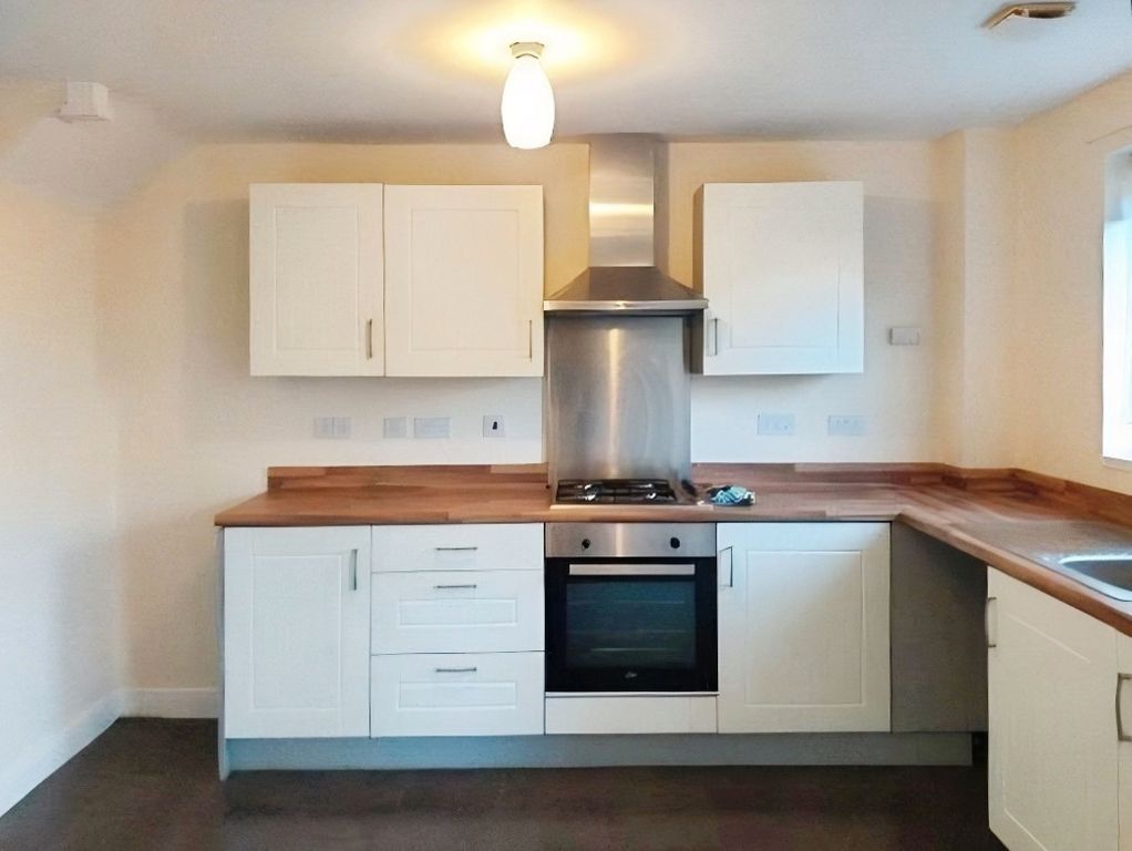Property photo 2 of 3 Kitchen