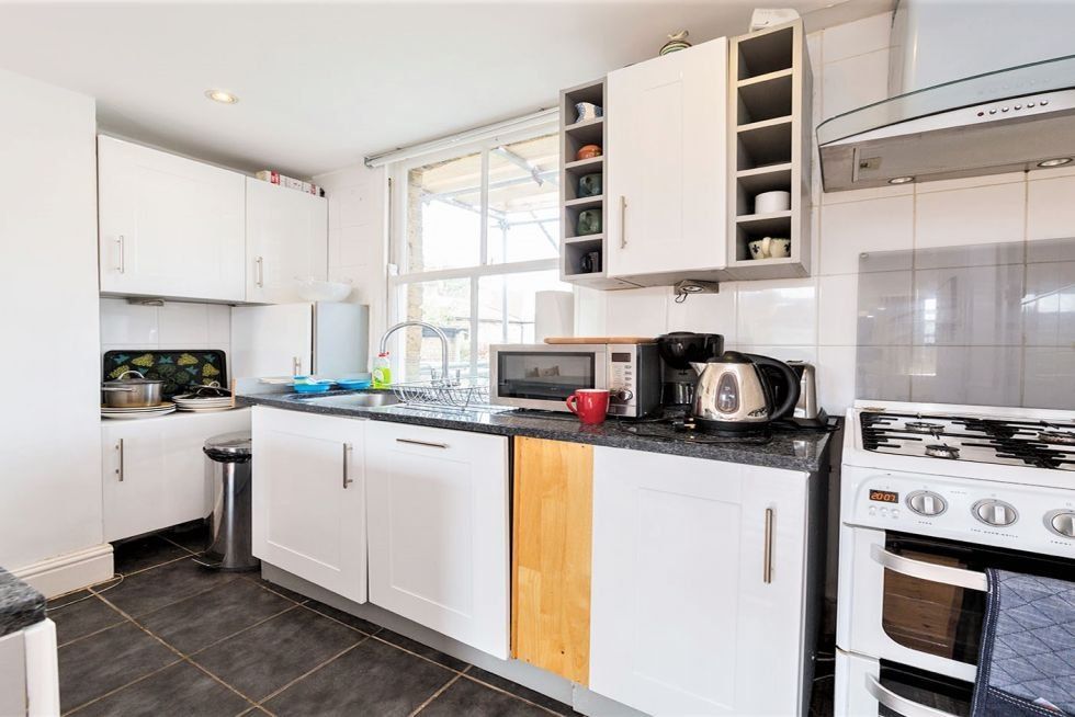 Property photo 3 of 5