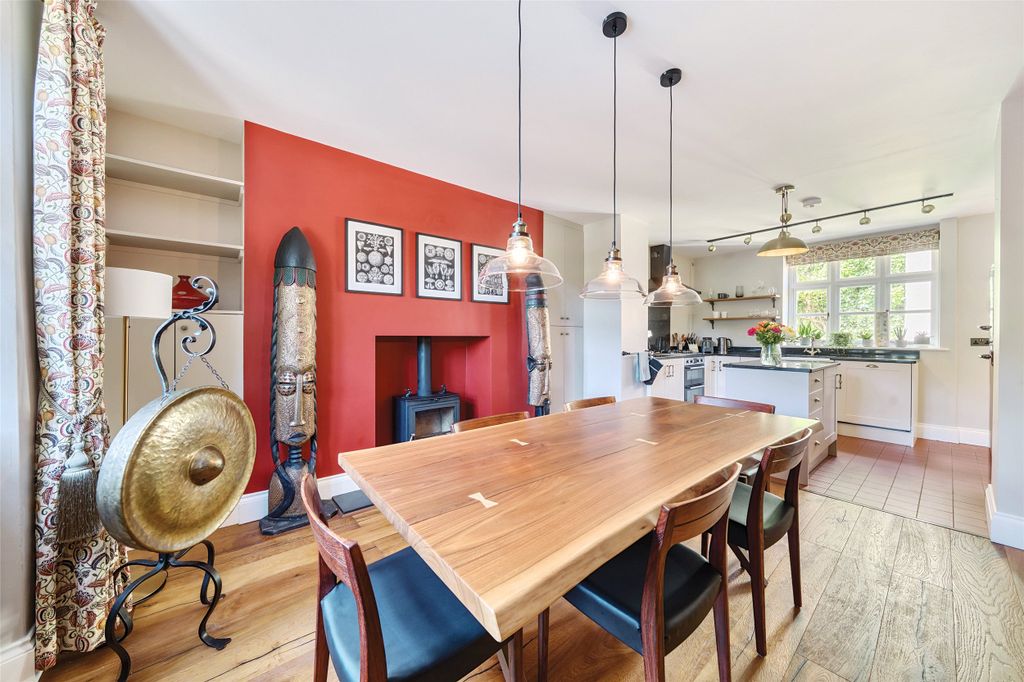 Property photo 2 of 24 Picture No. 13