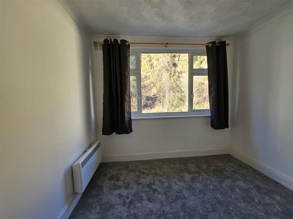 Additional image 8 of 2 bed flat to rentEsplanade, Shanklin PO37