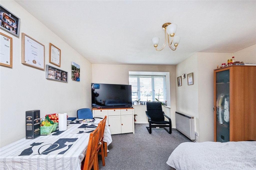 Property photo 3 of 6 Picture No. 23