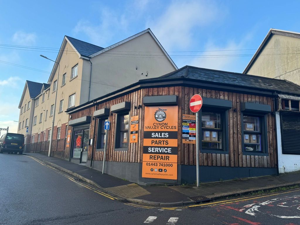 Property photo 3 of 14