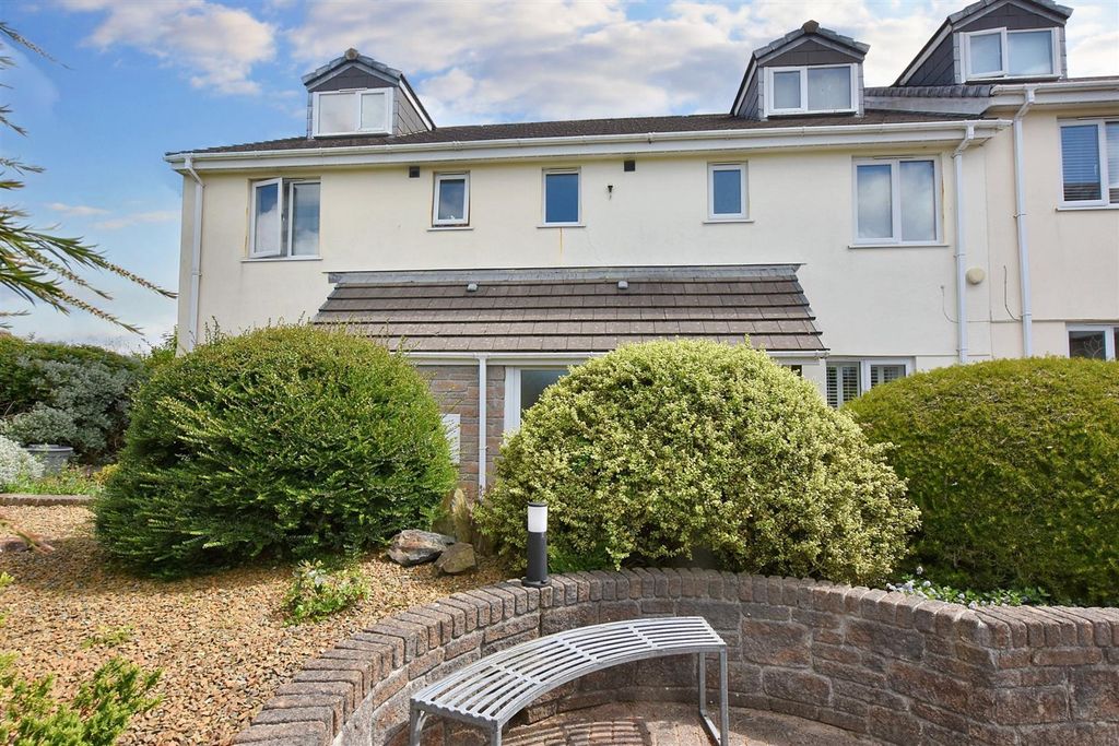 Property photo 1 of 15 Z0_9Og3Vykuzq2Fowxwohw.Jpg