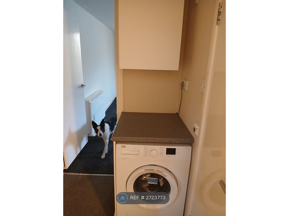 Property photo 3 of 6