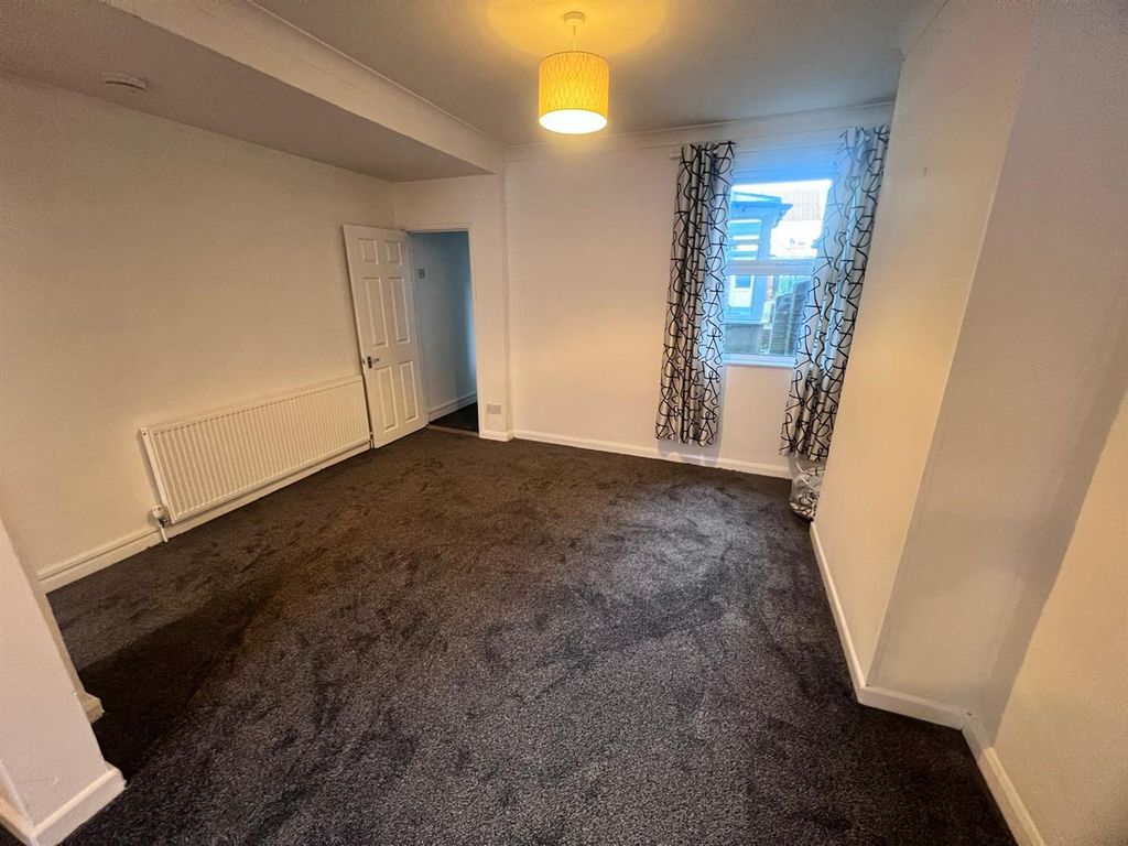 Property photo 1 of 12 2.Jpeg