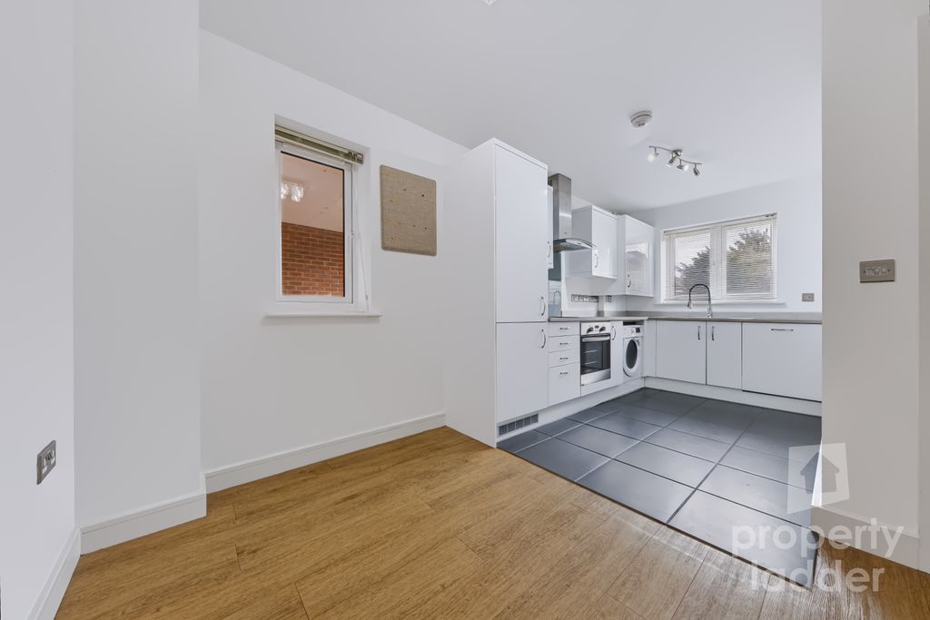 Property photo 2 of 20 Pl-8