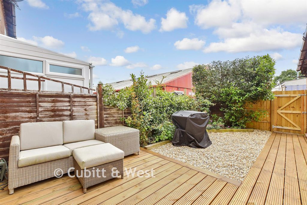 Property photo 2 of 10 Rear Garden