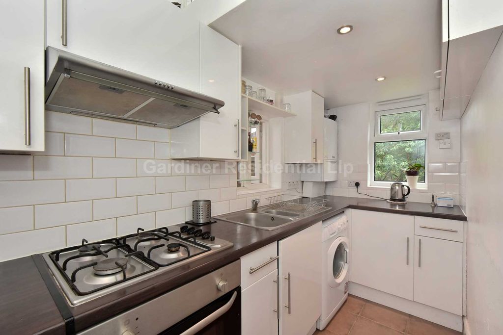 Property photo 3 of 8