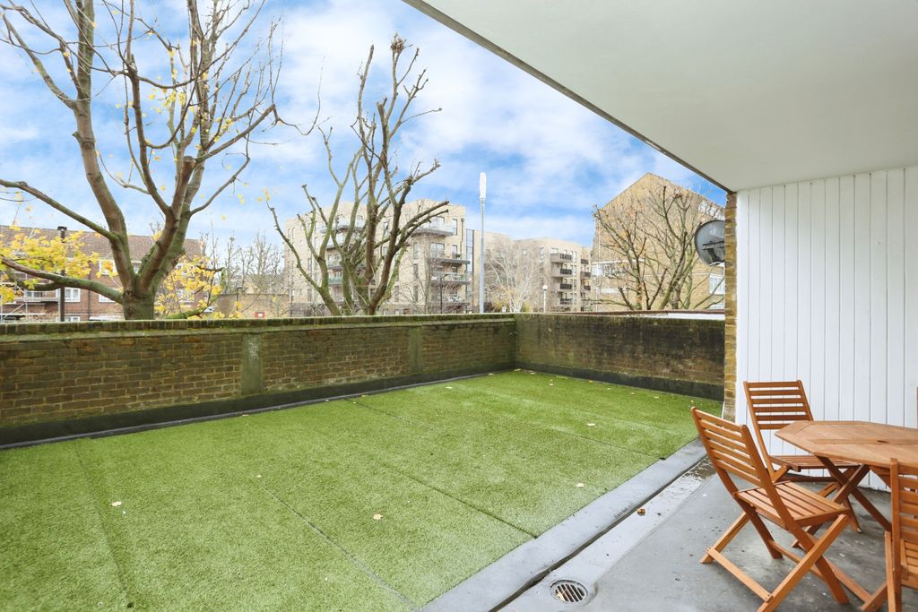 Property photo 2 of 14