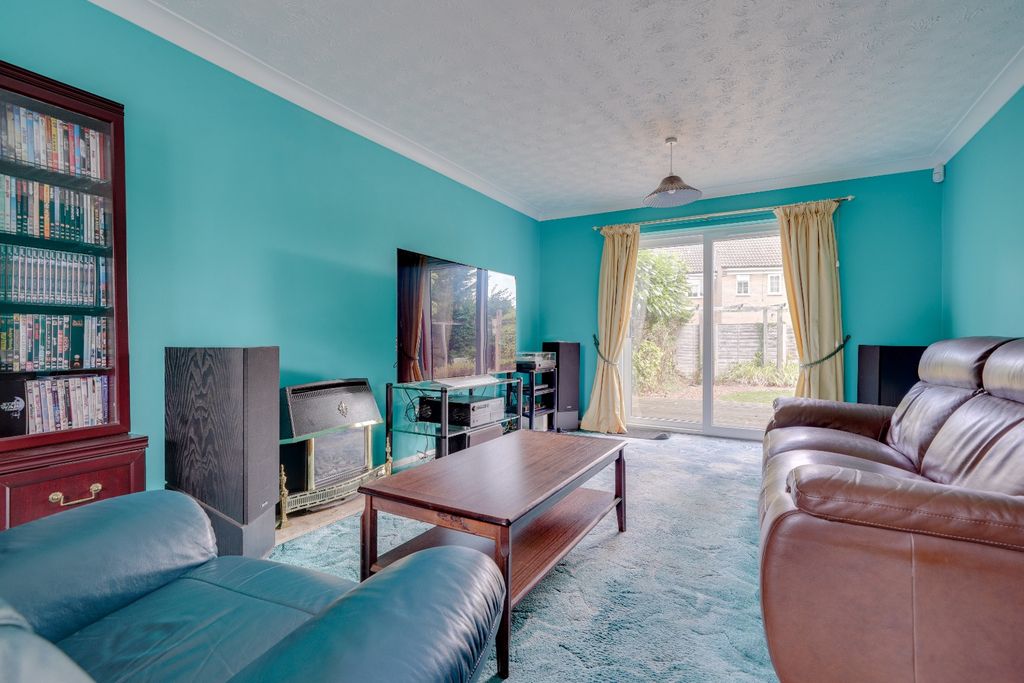 Property photo 2 of 16 4403193