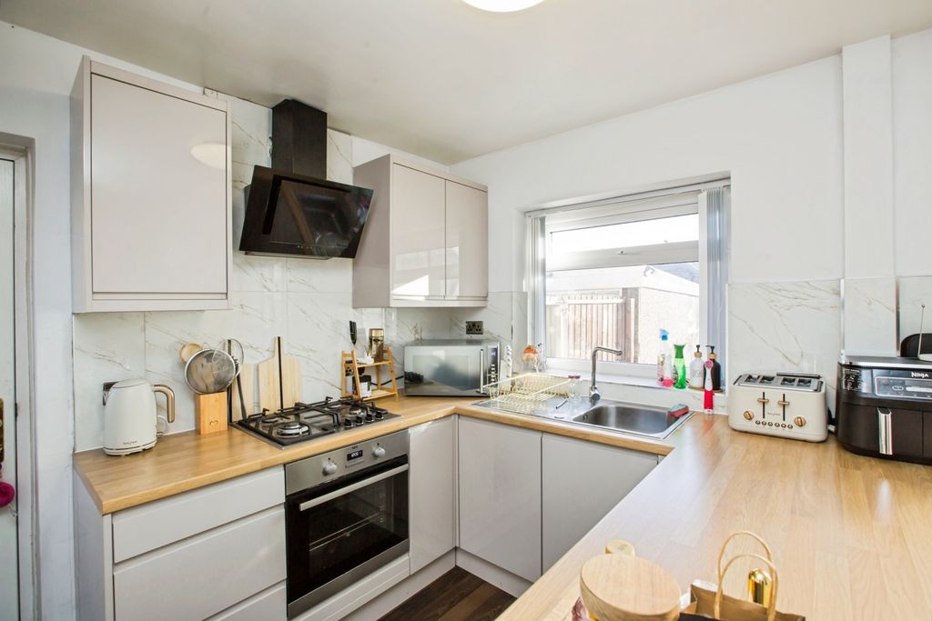 Property photo 2 of 24 Pbox-Img.Jpg