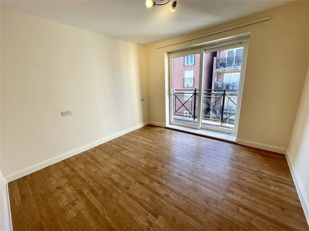 Property photo 3 of 7 Picture No. 06