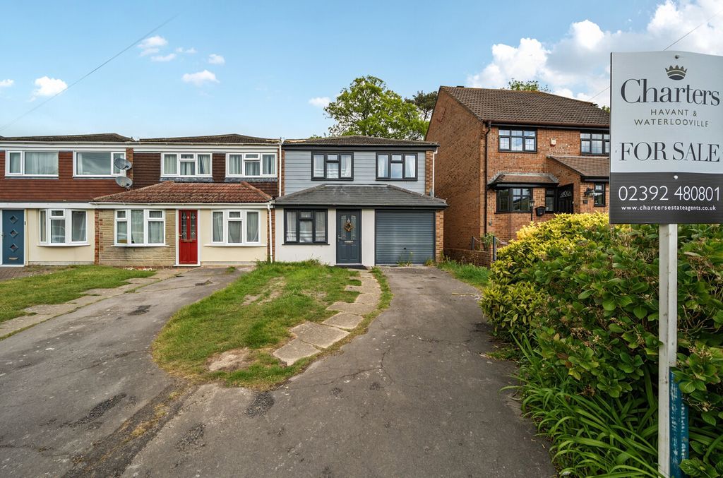 Property photo 1 of 12 1447533-19-69F0B0...