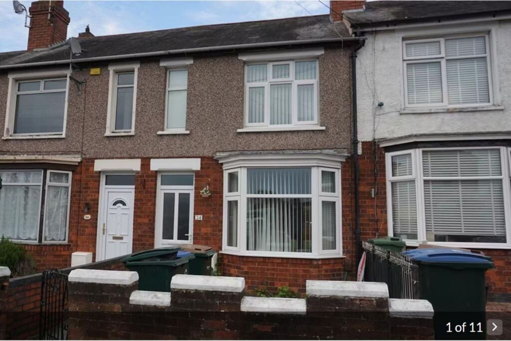 Property photo 1 of 11