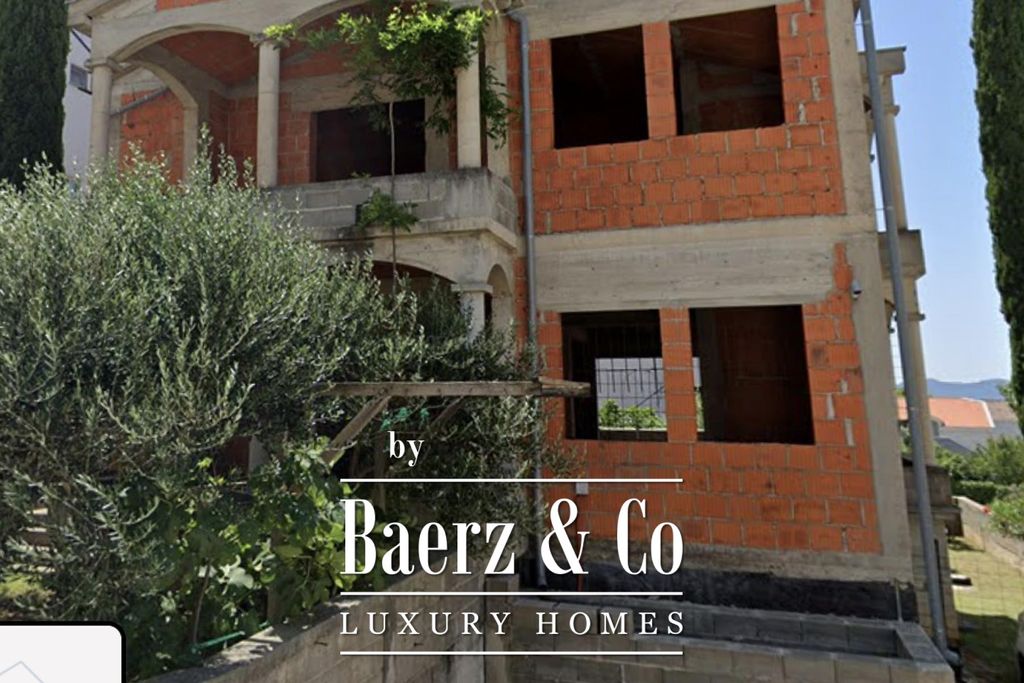 Property photo 2 of 3