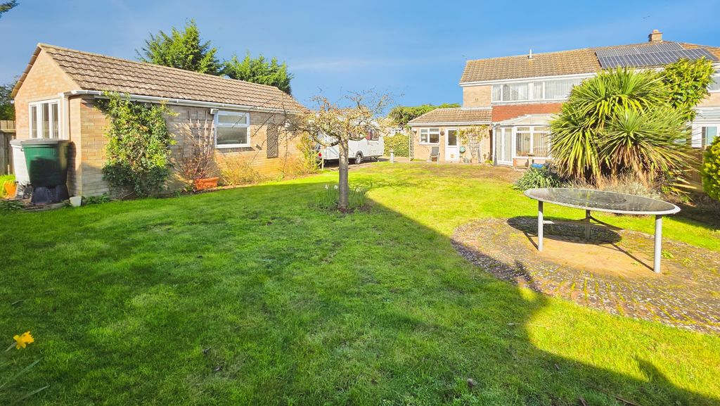 Property photo 3 of 18
