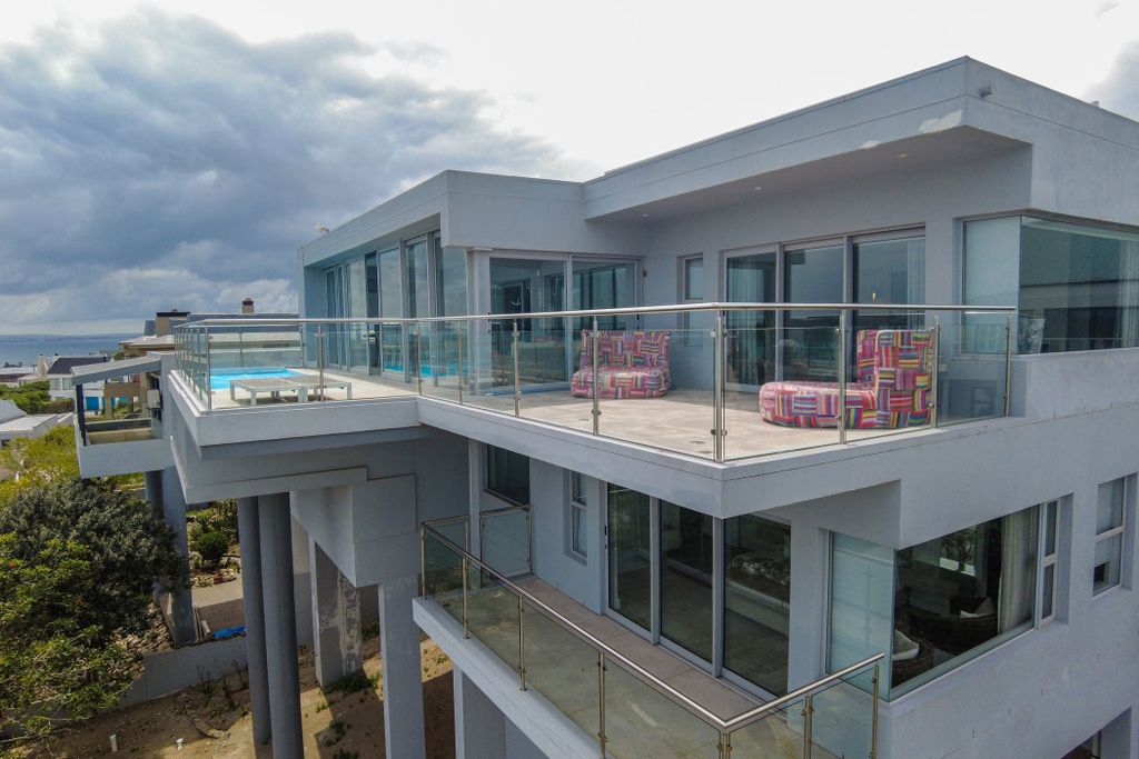 Property photo 3 of 59 La1724770