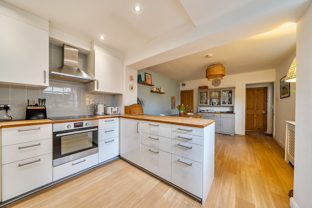 Property photo 3 of 23 Picture No. 38