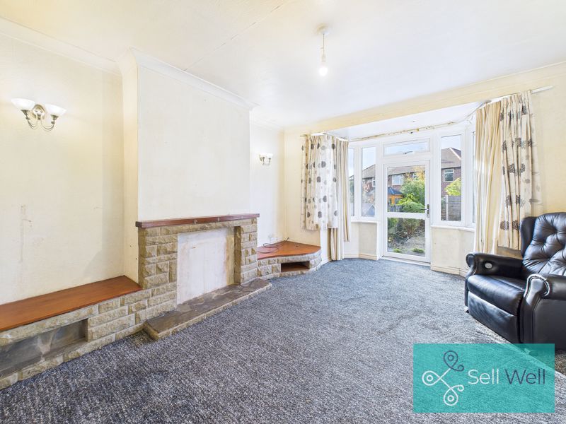 Property photo 3 of 27 Living Room