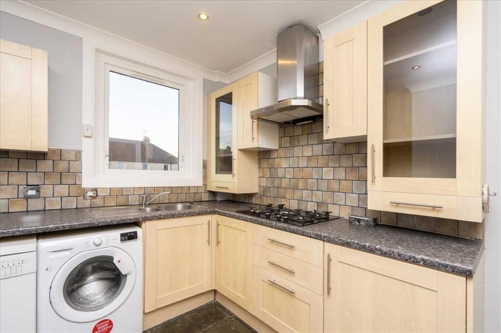 Property photo 2 of 22