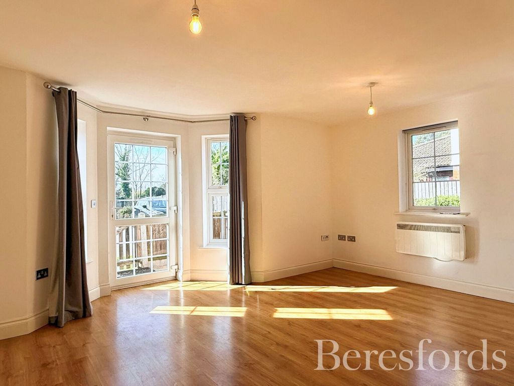 Property photo 3 of 13 Picture No. 12