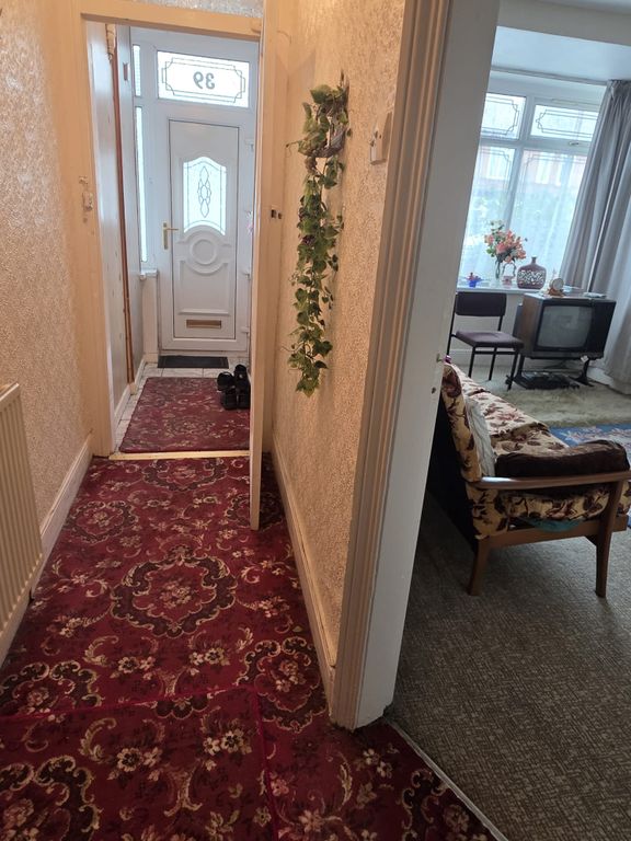Property photo 2 of 11