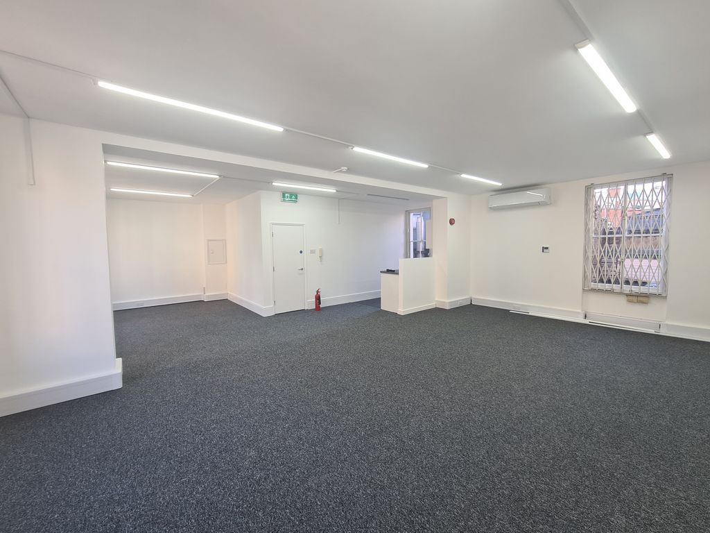 Property photo 2 of 3