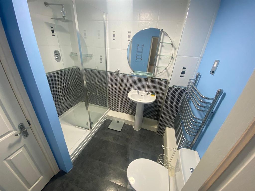2 bed flat for saleHessle Road, Hull HU4 photo 5