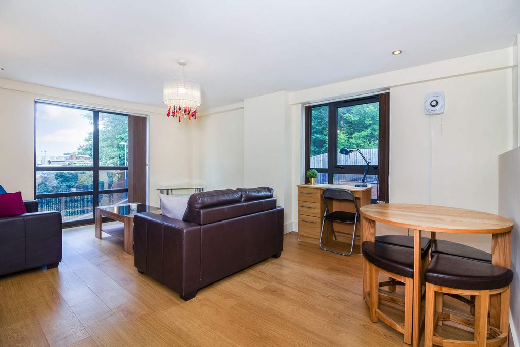 Property photo 1 of 10 Property Photo