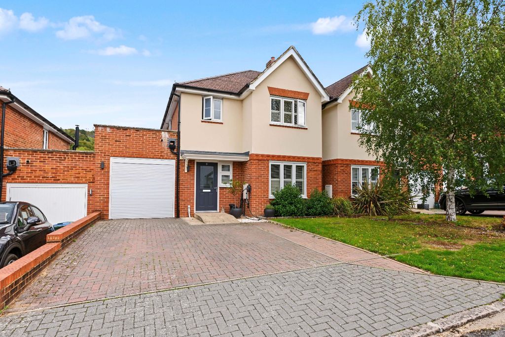 Property photo 1 of 26 4724510