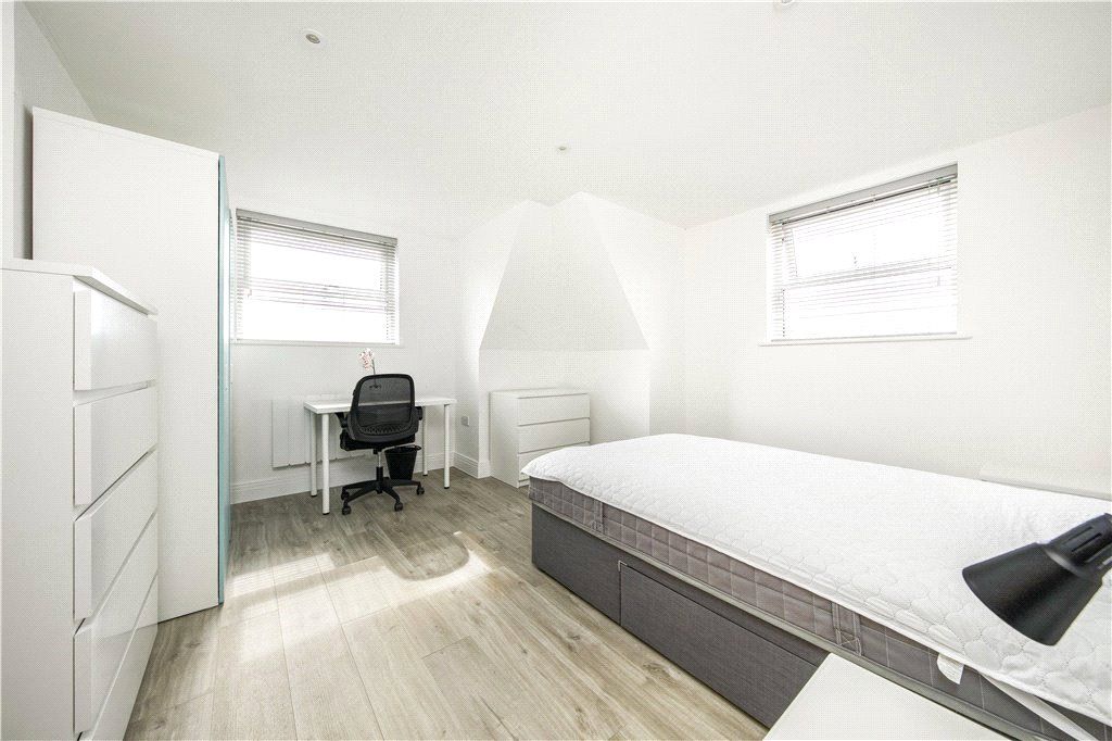 Property photo 3 of 7 Bedroom