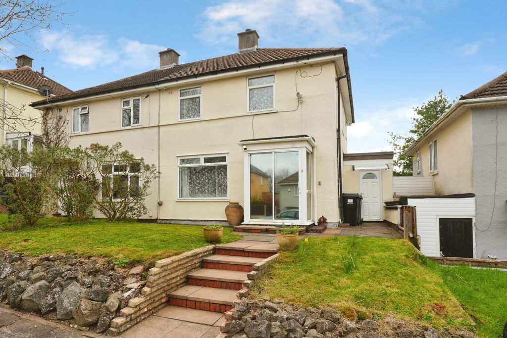 Property photo 1 of 20 Front