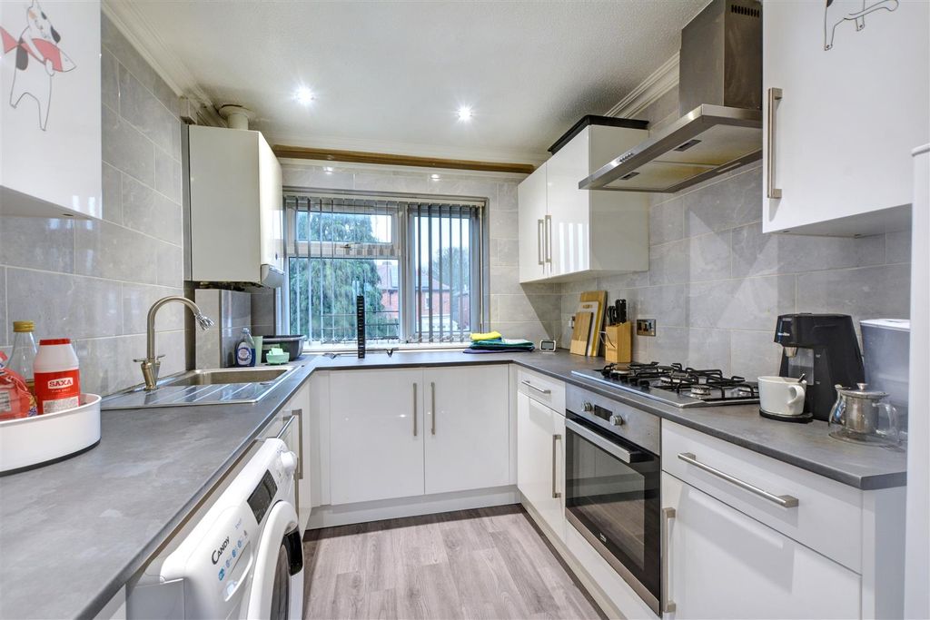 Property photo 2 of 20 Kitchen_2.Jpeg