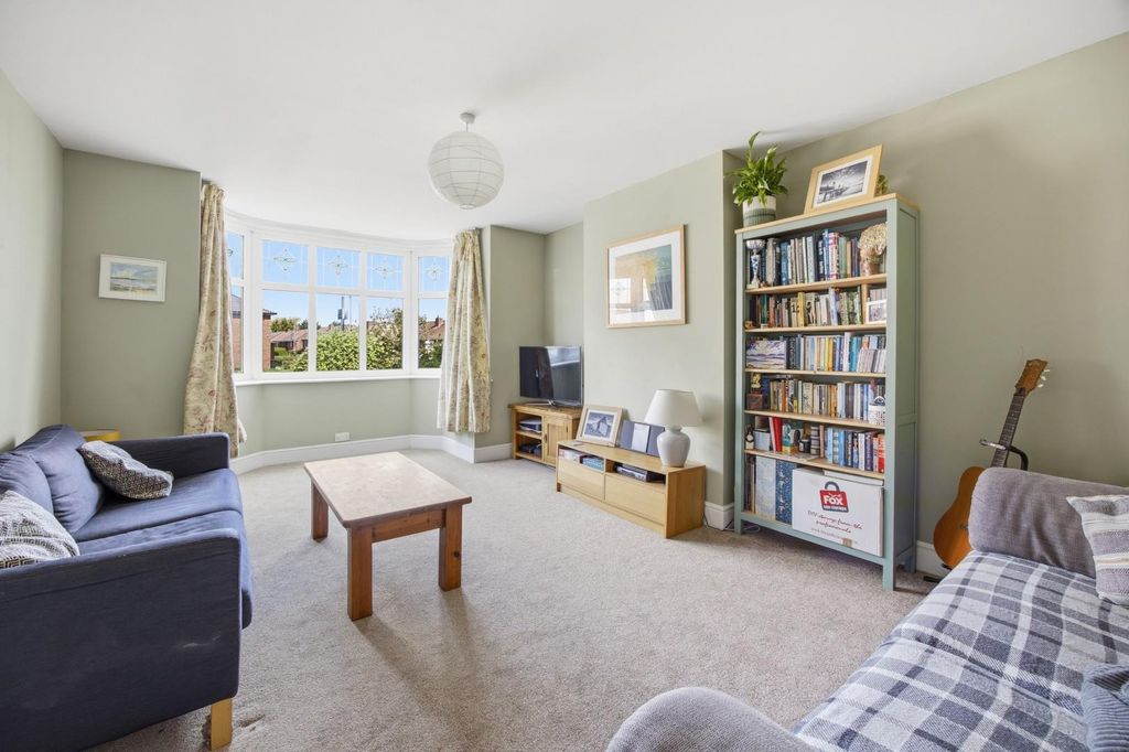 Property photo 3 of 20