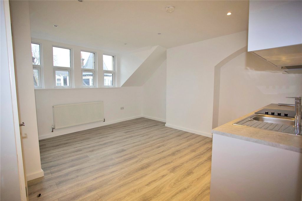 Property photo 1 of 8 Living Room