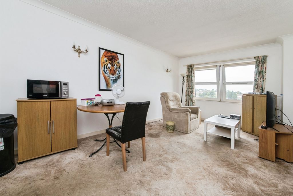 Property photo 2 of 18 Pbox-Img.Jpg