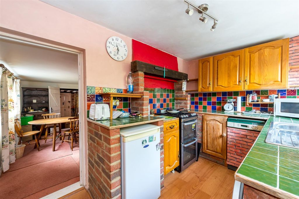 Property photo 3 of 18