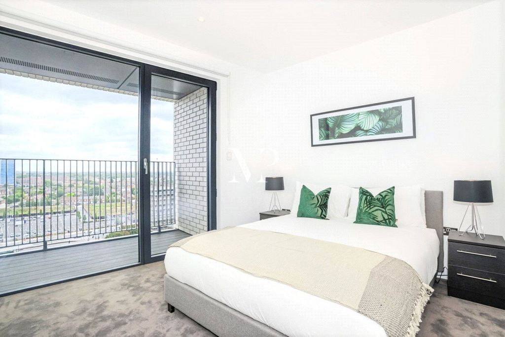 Property photo 3 of 8 Picture No. 08