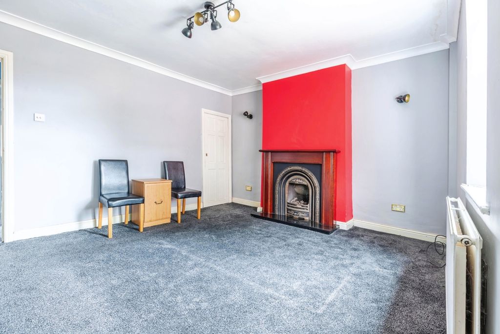 Property photo 3 of 10 Pbox-Img.Jpg