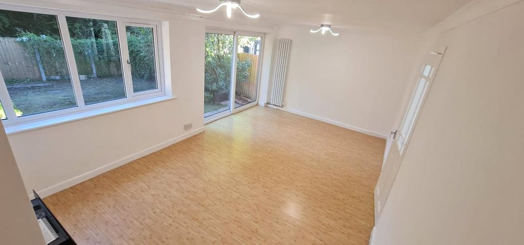 Property photo 2 of 16 Picture No. 16