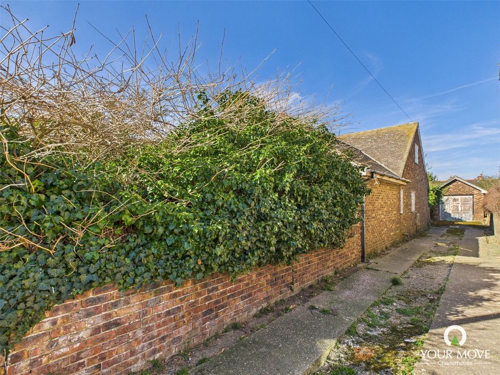 Property photo 2 of 13 Picture No. 19